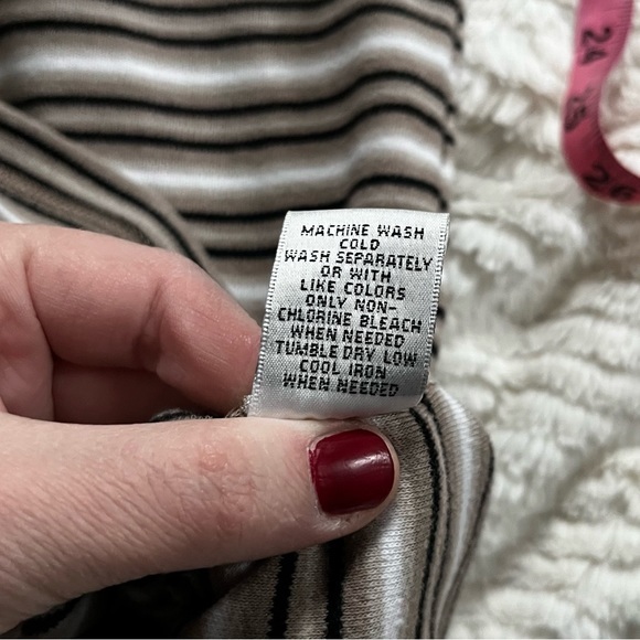 Hastings & Smith Striped Short Sleeve Top Size Small Petite - Picture 8 of 12